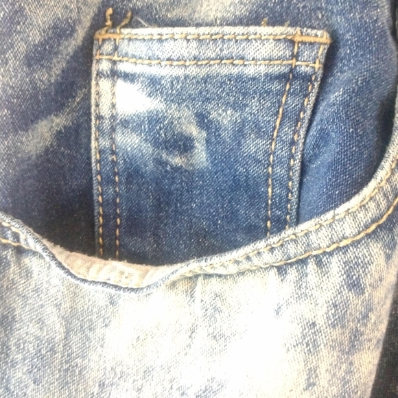 Knoix Faded Distressed Denim Shorts - Picture 5 of 14